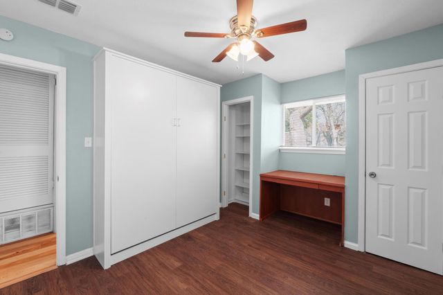 2312 Rogge LN, Austin, TX 78723