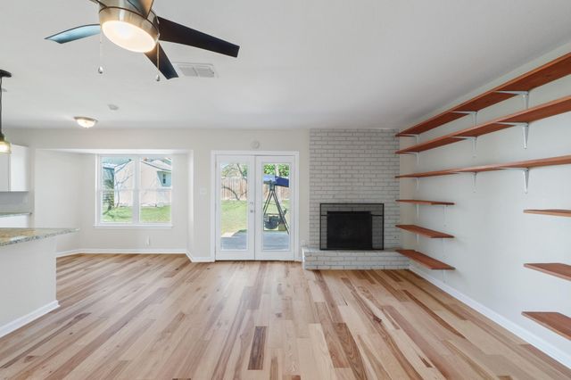 2312 Rogge LN, Austin, TX 78723