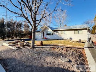 5289 E Free Avenue, Iona, ID 83427