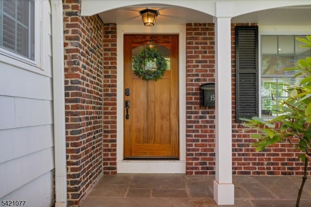 153 N Passaic Ave, Chatham Boro, NJ 07928