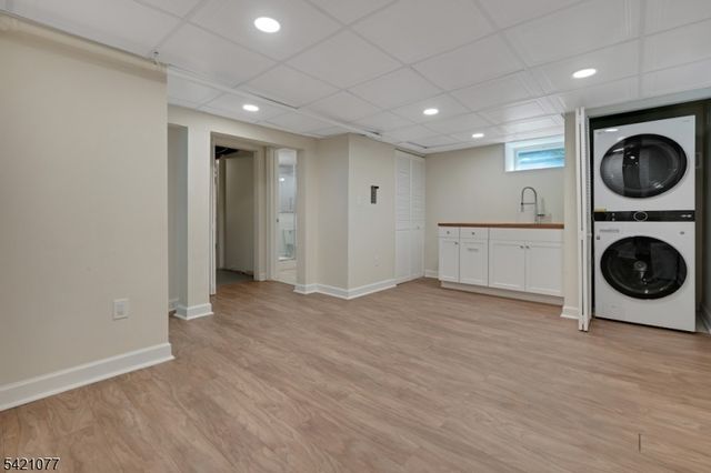 153 N Passaic Ave, Chatham Boro, NJ 07928