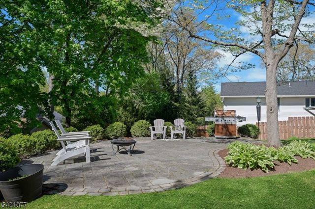 153 N Passaic Ave, Chatham Boro, NJ 07928