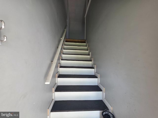 572--574 EMMETT AVE, Trenton, NJ 08629