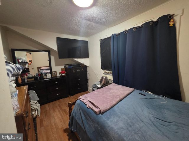 572--574 EMMETT AVE, Trenton, NJ 08629