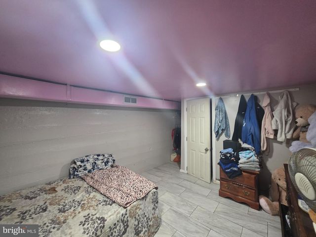 572--574 EMMETT AVE, Trenton, NJ 08629