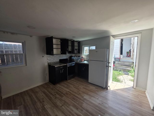 572--574 EMMETT AVE, Trenton, NJ 08629