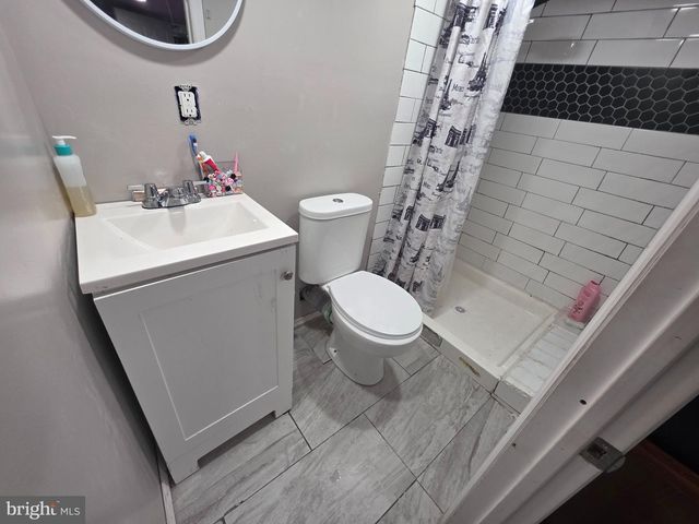 572--574 EMMETT AVE, Trenton, NJ 08629