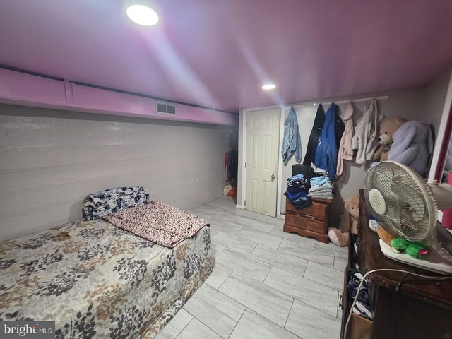 572--574 EMMETT AVE, Trenton, NJ 08629