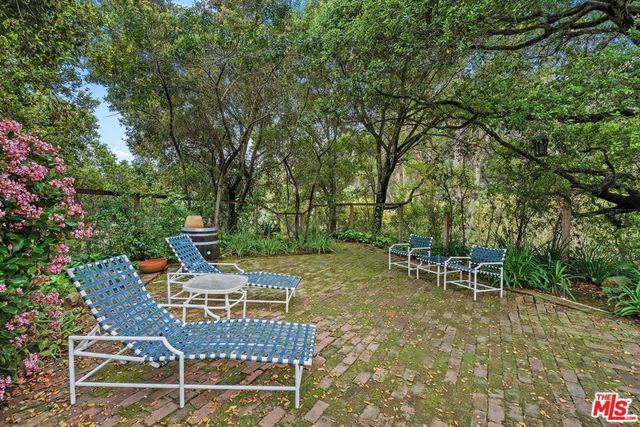 1809 Melhill Way, Los Angeles, CA 90049
