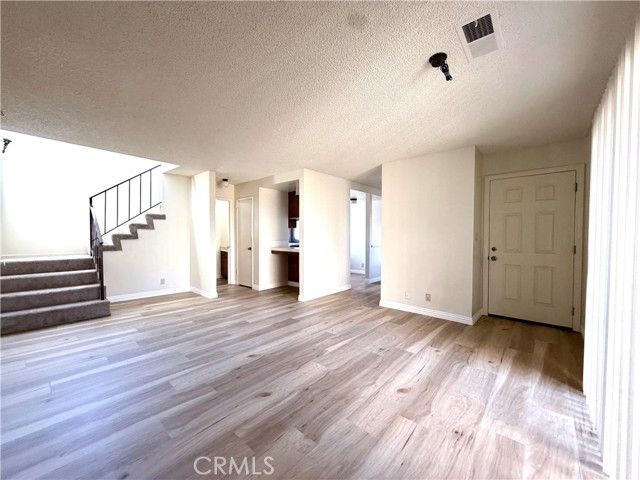 415 E Graves Avenue B, Monterey Park, CA 91755