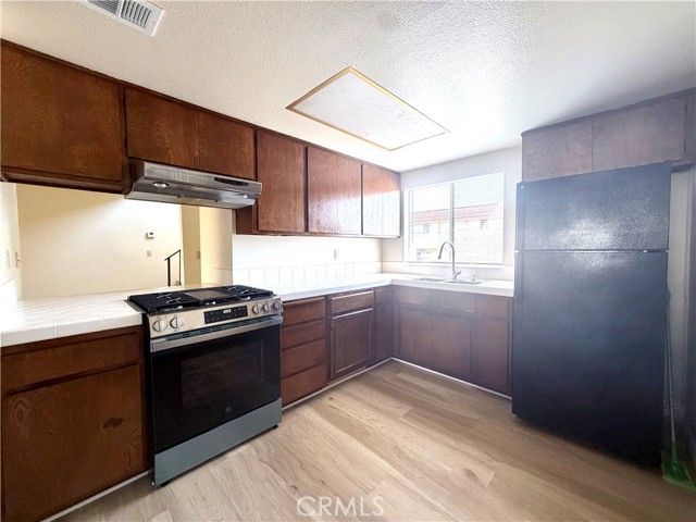 415 E Graves Avenue B, Monterey Park, CA 91755