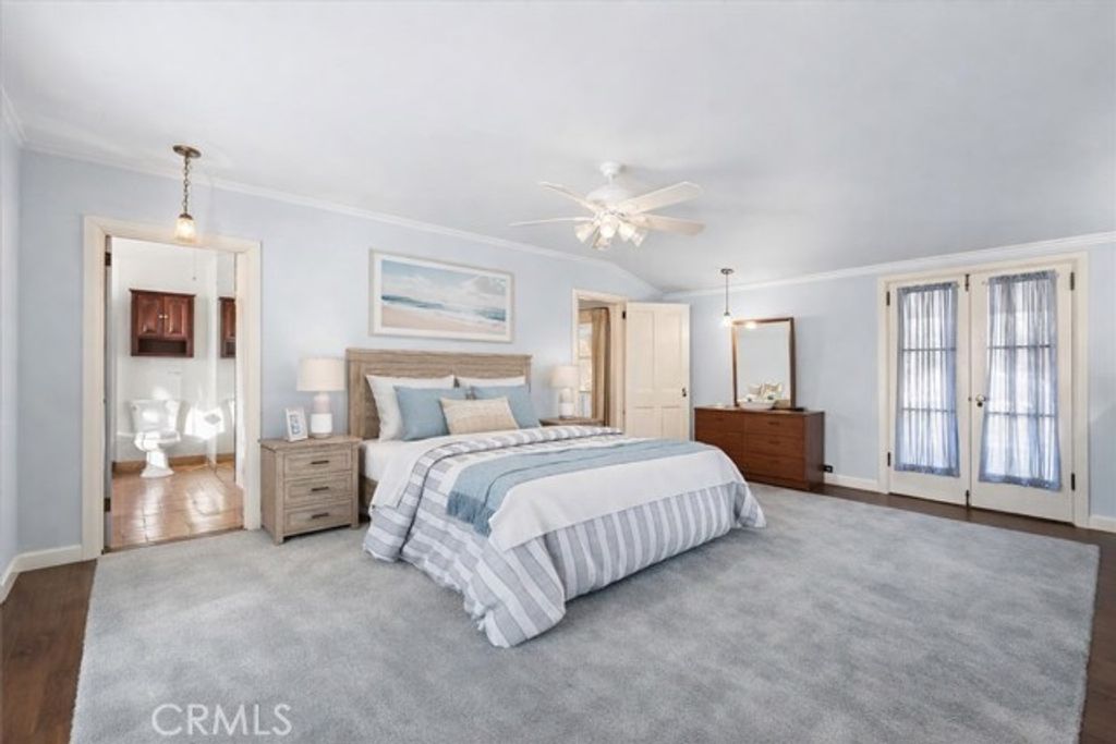 472 W 10th Street, Claremont, CA 91711