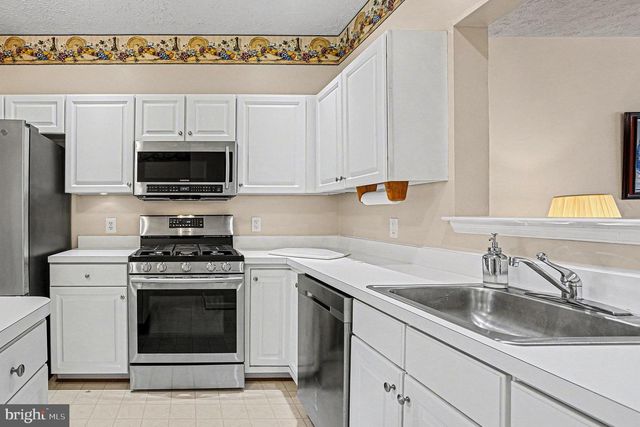 22 OAKSYLVAN WAY, Baltimore, MD 21236