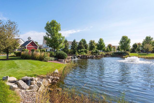 11585 Laketowne View, Albertville, MN 55301