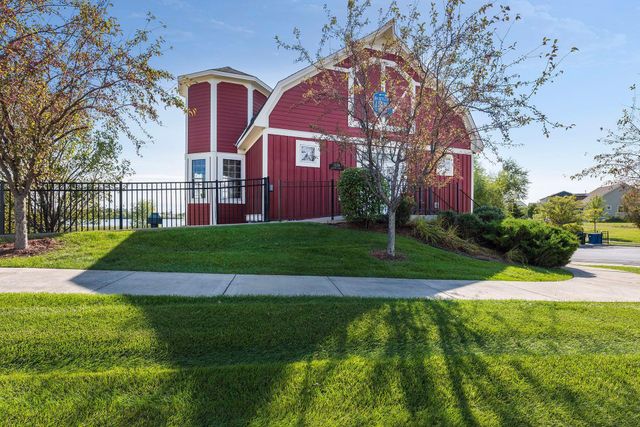 11585 Laketowne View, Albertville, MN 55301