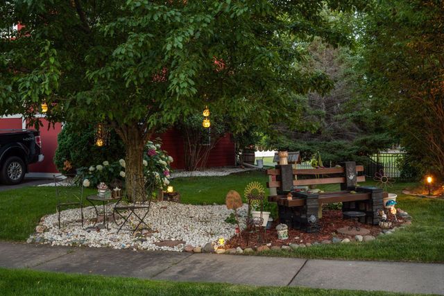 11585 Laketowne View, Albertville, MN 55301
