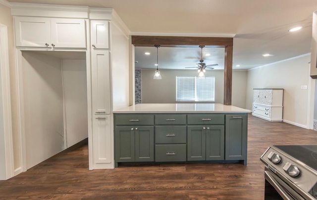 1304 8th Street, Shallowater, TX 79363