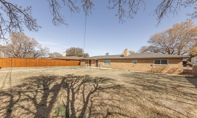 1304 8th Street, Shallowater, TX 79363