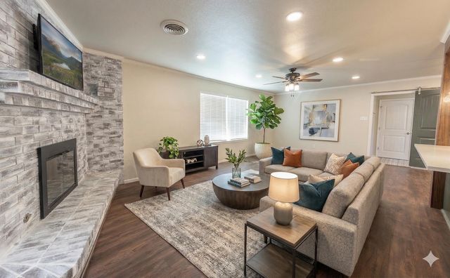 1304 8th Street, Shallowater, TX 79363