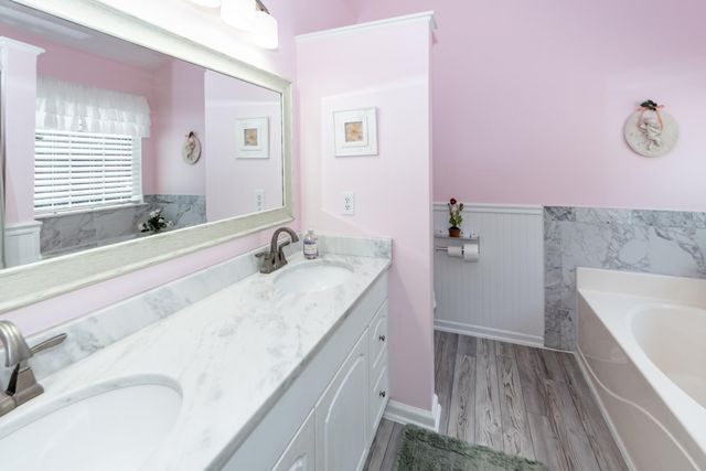 1231 Center Lake Drive, Mount Pleasant, SC 29464