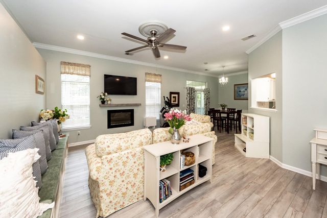 1231 Center Lake Drive, Mount Pleasant, SC 29464