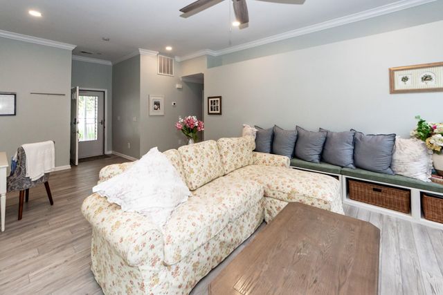 1231 Center Lake Drive, Mount Pleasant, SC 29464