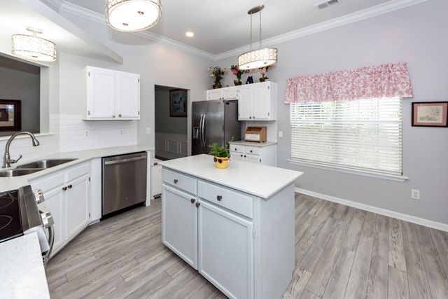 1231 Center Lake Drive, Mount Pleasant, SC 29464