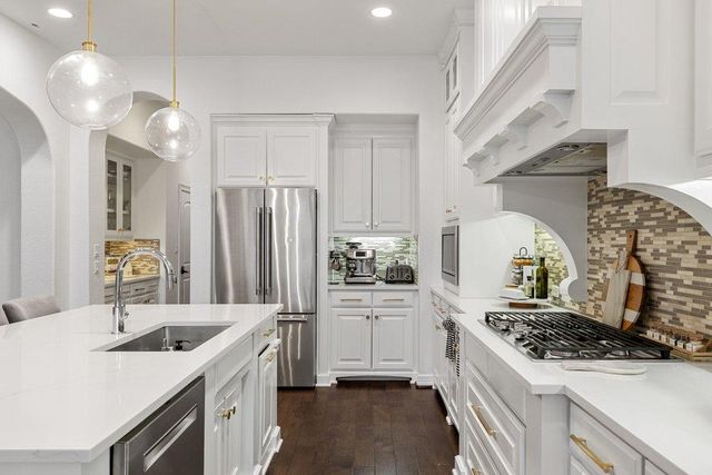 8801 Wild Rice CV, Austin, TX 78738