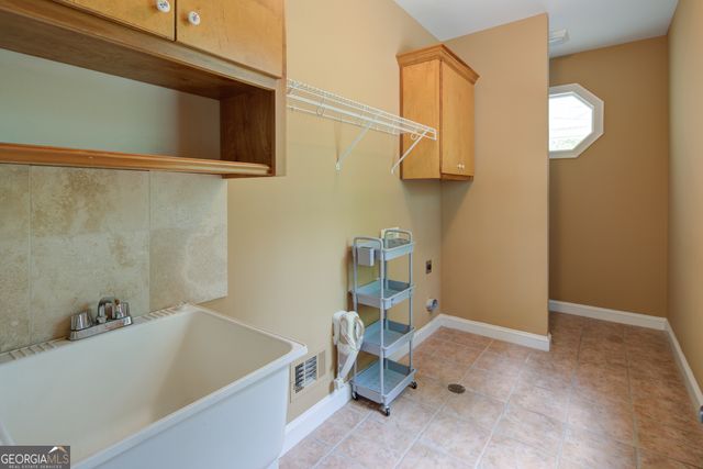 8145 Bennett Lane, Gainesville, GA 30506