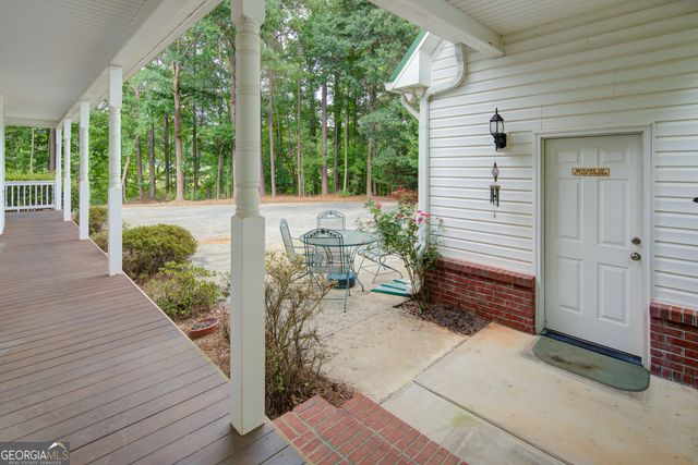 8145 Bennett Lane, Gainesville, GA 30506