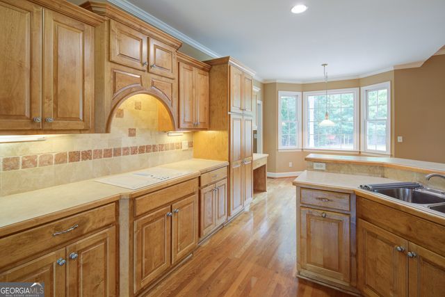 8145 Bennett Lane, Gainesville, GA 30506