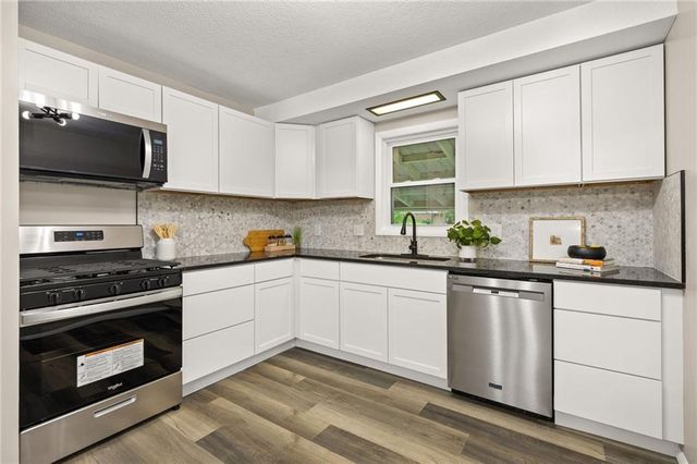 5412 NE 56th Place, Kansas City, MO 64119