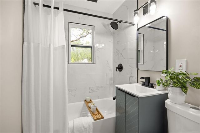 5412 NE 56th Place, Kansas City, MO 64119