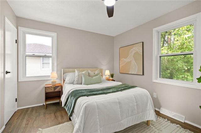5412 NE 56th Place, Kansas City, MO 64119