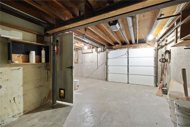 5412 NE 56th Place, Kansas City, MO 64119