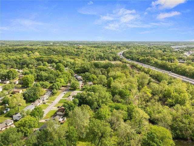 5412 NE 56th Place, Kansas City, MO 64119