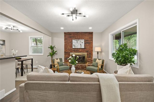 5412 NE 56th Place, Kansas City, MO 64119