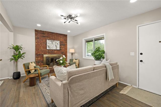 5412 NE 56th Place, Kansas City, MO 64119