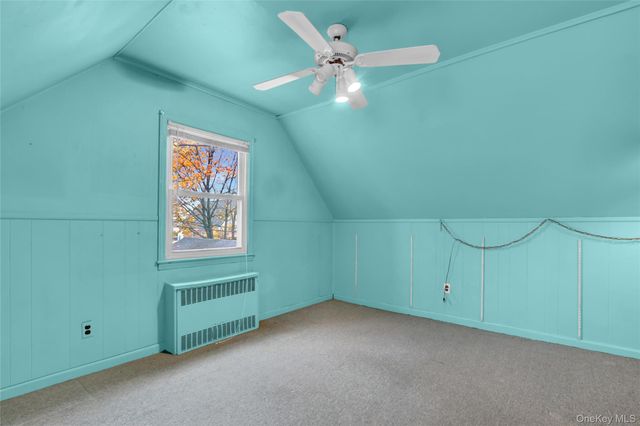 81-25 258th Street, Floral Park, NY 11004