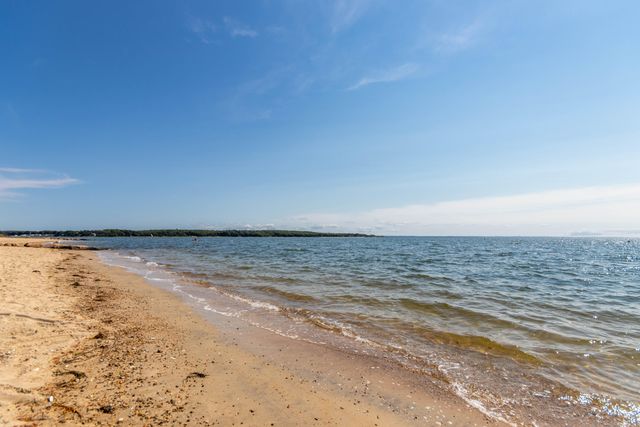 21 Bayview Street, Wareham, MA 02571