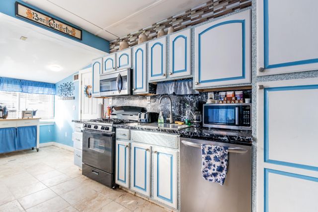 21 Bayview Street, Wareham, MA 02571