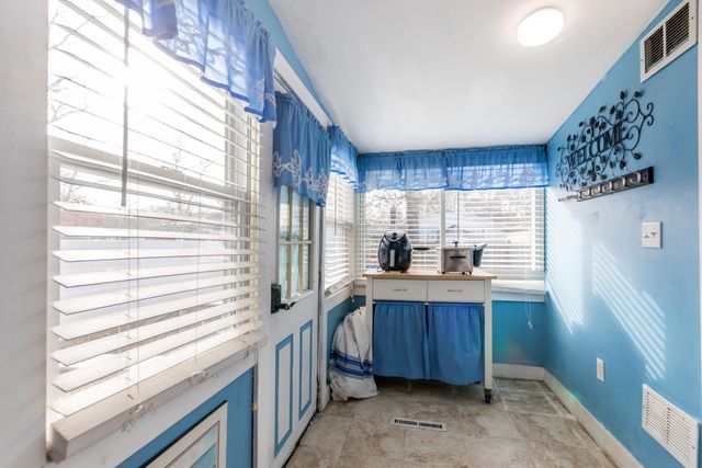 21 Bayview Street, Wareham, MA 02571