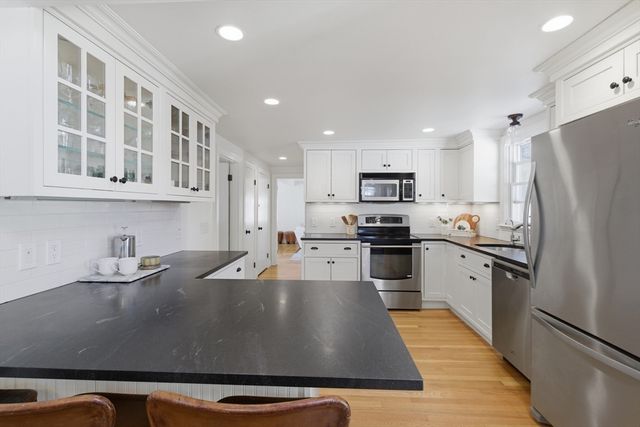 430 High Rock Street, Needham, MA 02492