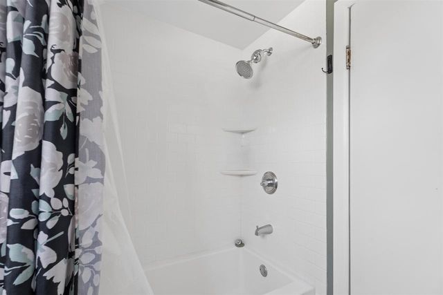 1823 HUBBARD STREET, Oshkosh, WI 54902