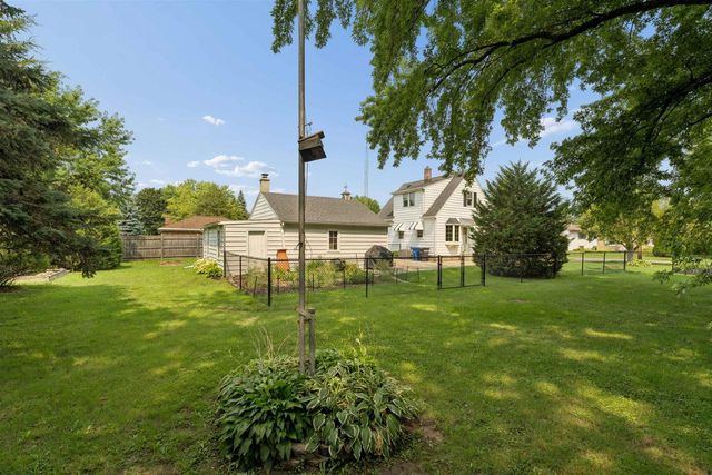 1823 HUBBARD STREET, Oshkosh, WI 54902