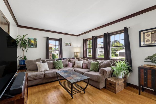 1823 HUBBARD STREET, Oshkosh, WI 54902