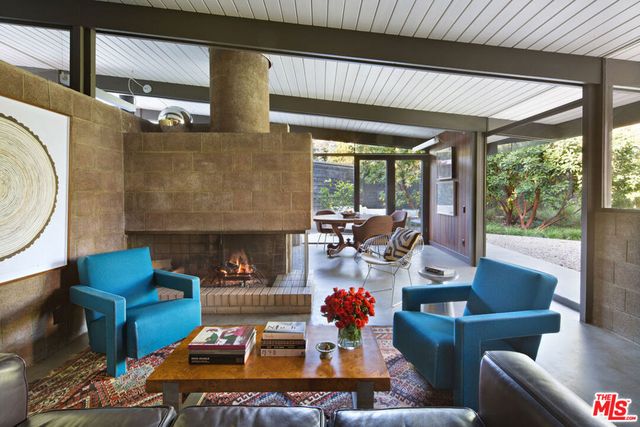 12450 Rochedale Lane, Los Angeles, CA 90049
