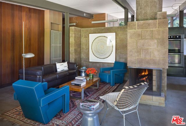 12450 Rochedale Lane, Los Angeles, CA 90049