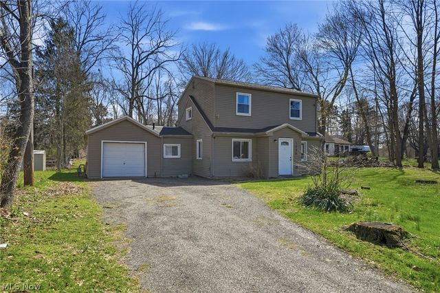 1555 Ambre Drive, Akron, OH 44312