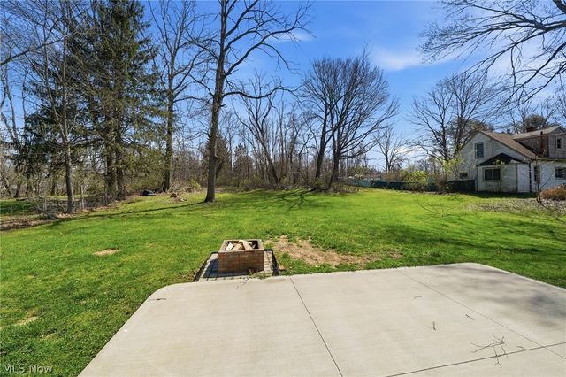 1555 Ambre Drive, Akron, OH 44312